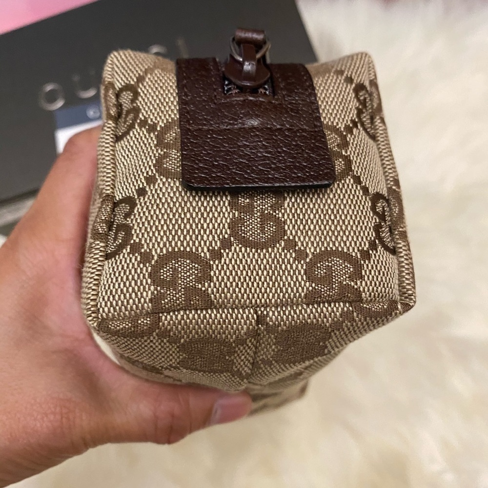 Gucci Pouch - Picture 11 of 16
